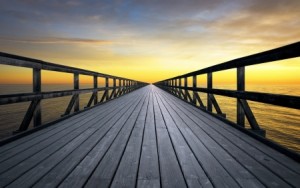 Long pier at sunset 15039914_s